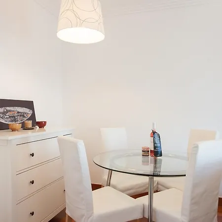Apartment Feels Like Expo Cozy